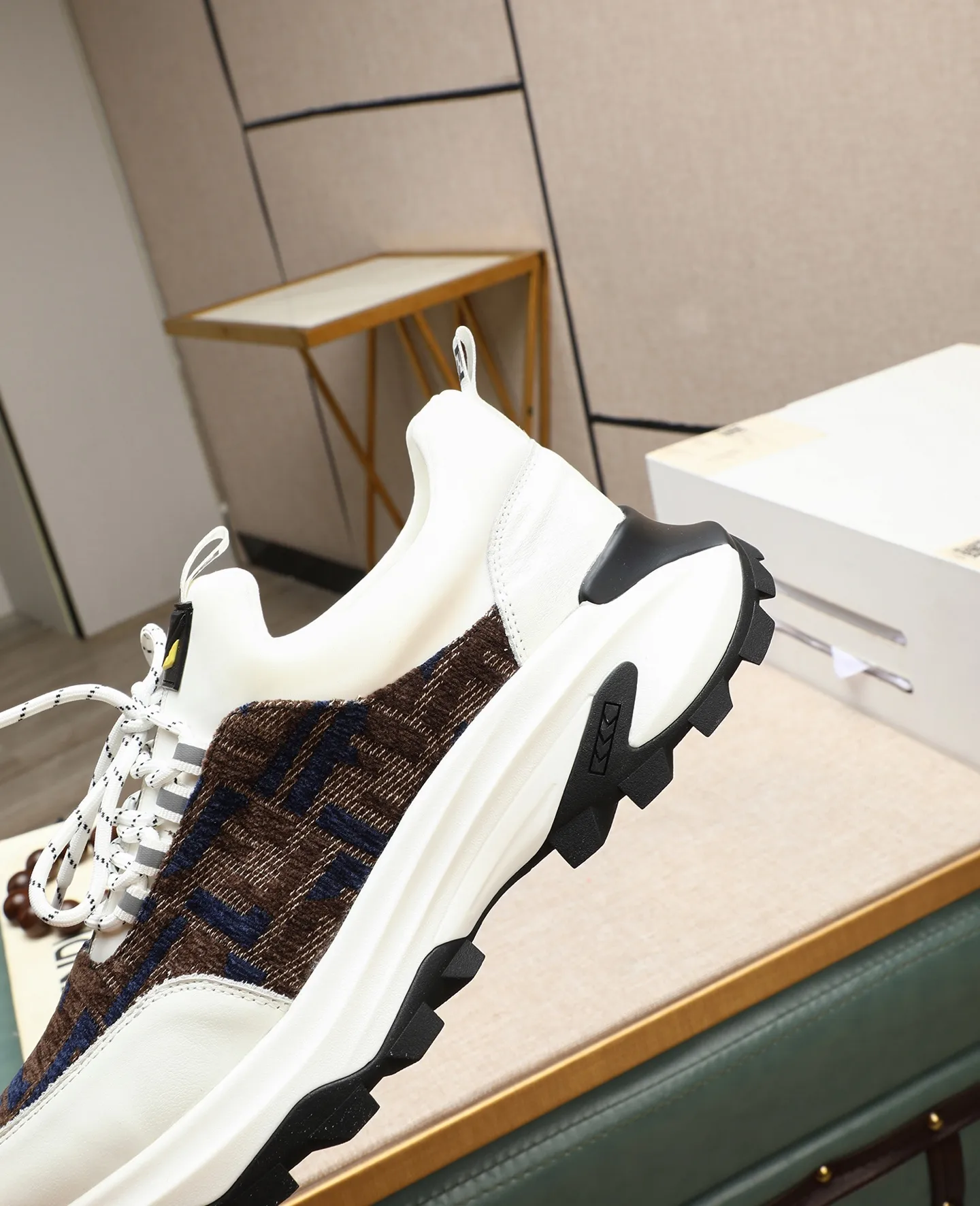 Men's shoes 💰460🕷🕷[FENDI] Fendi fashionable casual men's shoes 🇨🇳Original official website 1:1 model opening, new models are available first 💯Not high-profile but avant-garde, simple About low-key and fashionable, super versatile style 🌿 Made of original cowhide ➕ Pigskin lining 🎋 The version is comfortable on the feet, so rigorous for any small place, and the workmanship is first-class 🍍38-44 Large quantities in stock
